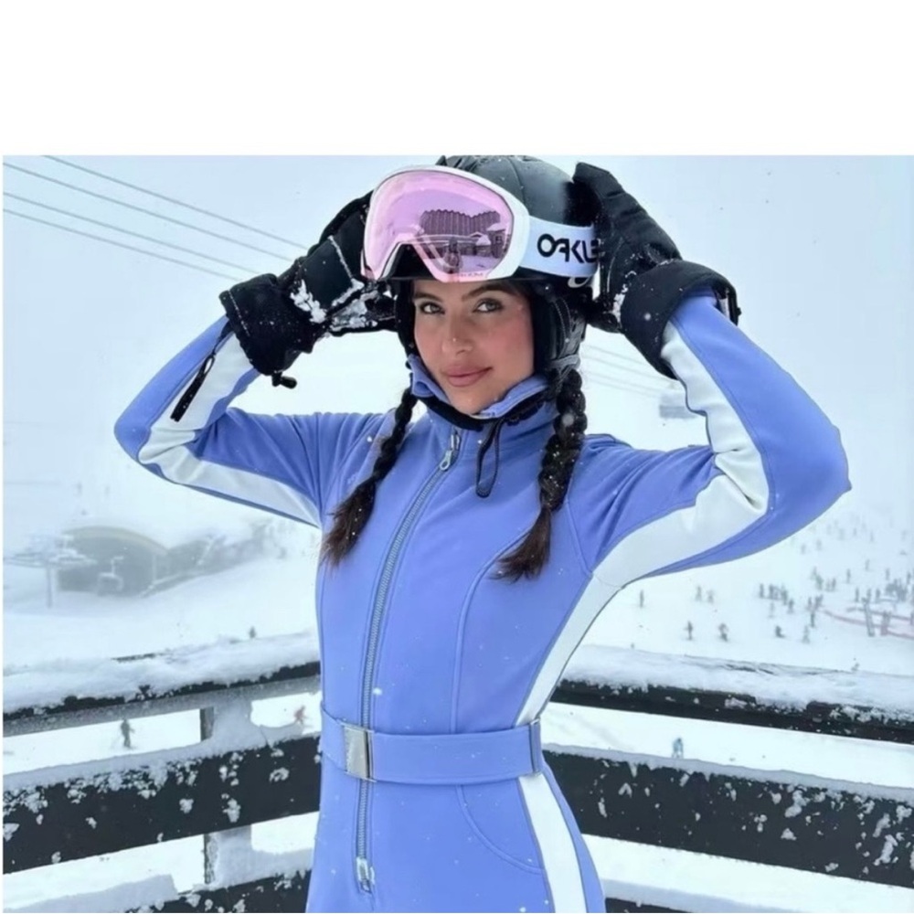 Cordova women’s ski jumpsuit, size medium, light purple - Picture 13 of 13